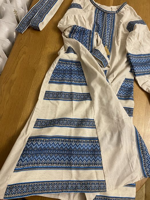 Вишите плаття, вишиванка жіноче