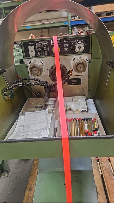 Maquina de brunimento (honing machine)