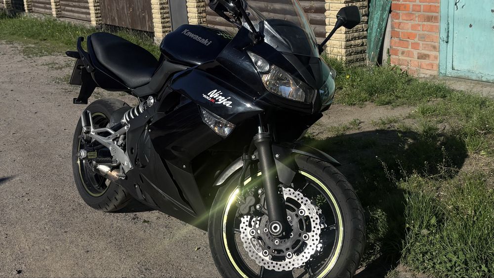 Kawasaki ninja 400r