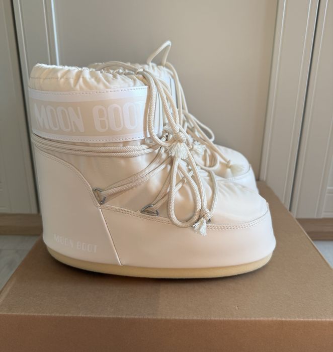 Śniegowce Moon Boot Low 39/41 damskie kremowe Oryginalne