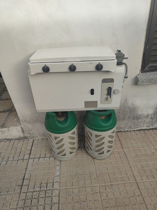 Fugao e esquentador mais botijas