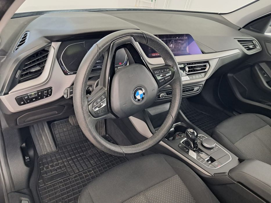 BMW 116 d - ano 2021