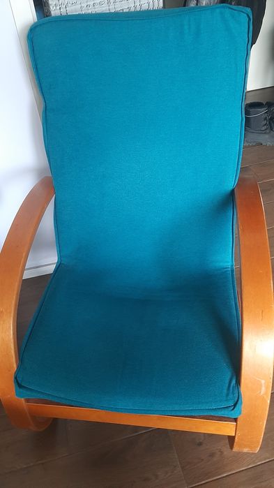 Fotel Ikea drewniany turkusowy