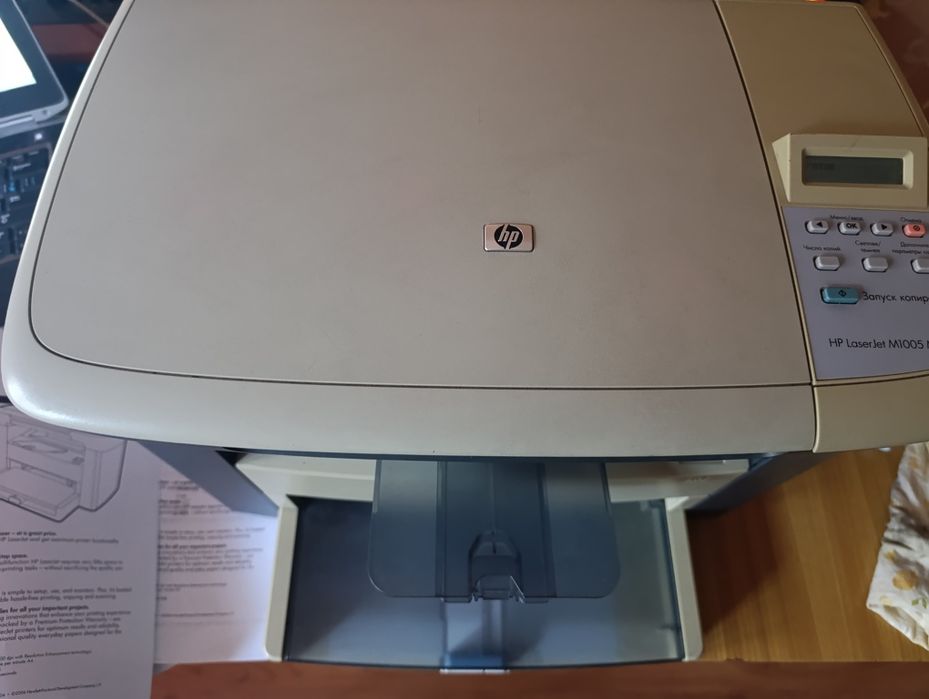 Лазерное МФУ HP laserjet M1005mfp в отличном состоянии+подарок
