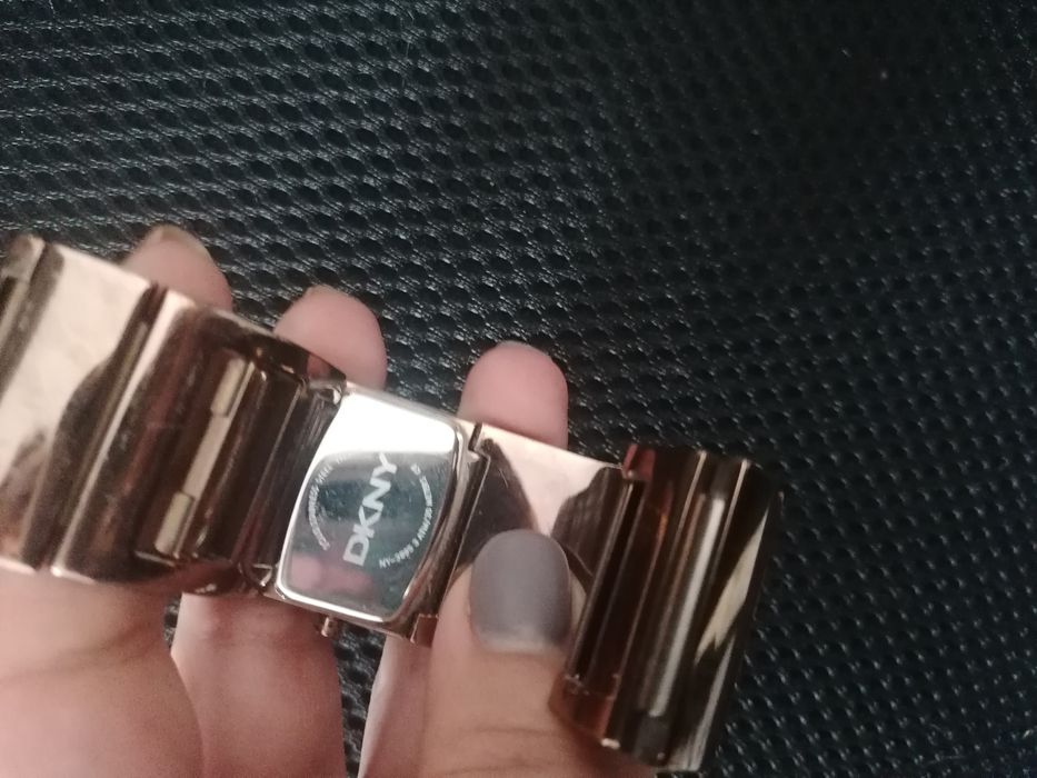 Relógio DKNY....