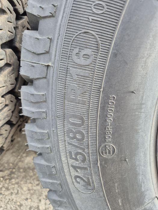 Suzuki Grand Vitara 215/80R16