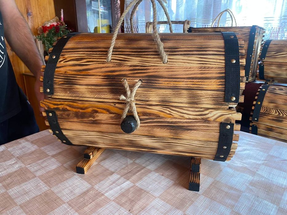 Дерев'яні подарункові вироби.