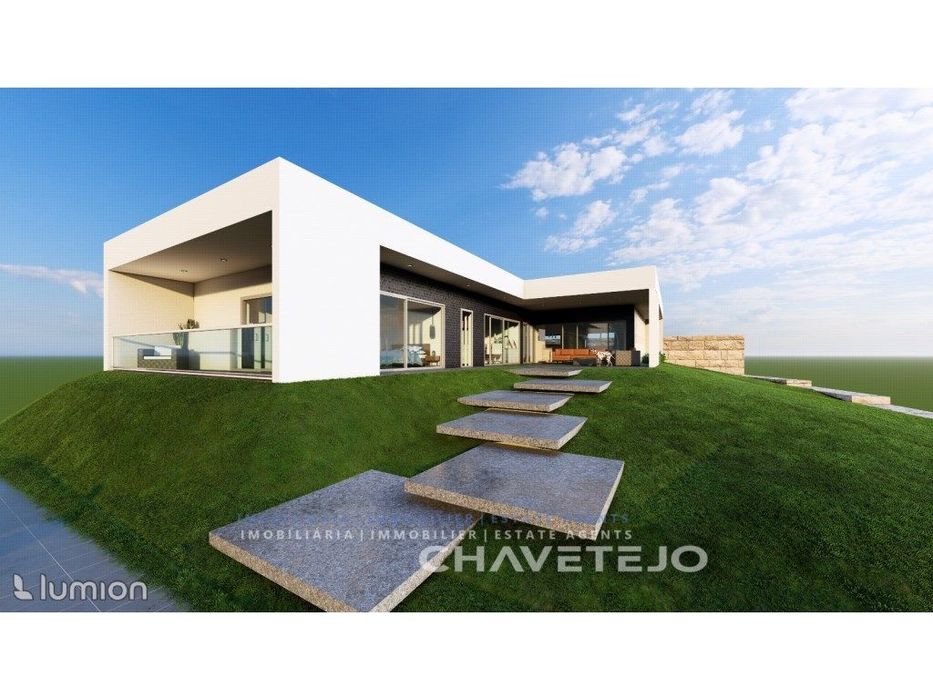 Terreno com projeto aprovado e licença de construção.