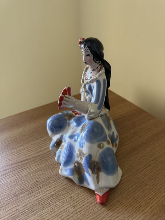 Статуетка Циганка