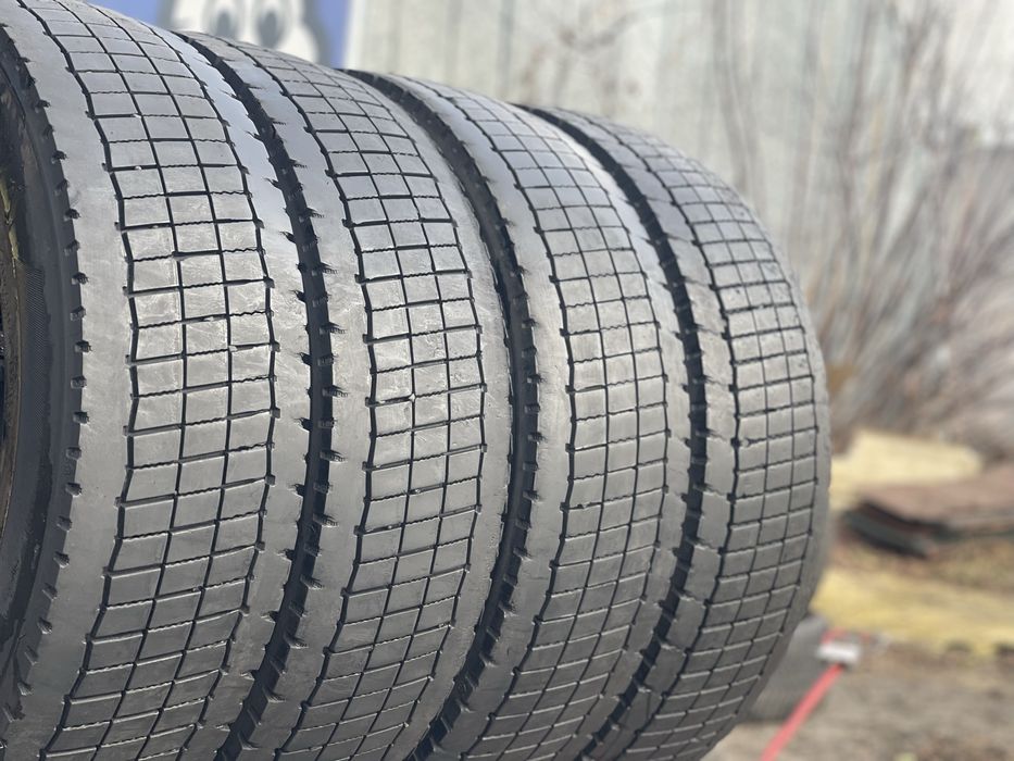 Шини Вантажні 4шт 215/75 R17.5 Continental Hybrid LD3