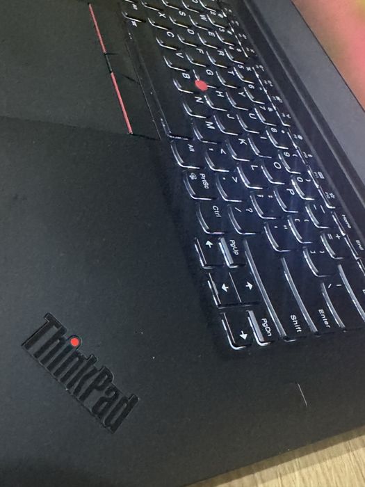 LENOVO Workstations I7 5,0GHZ 64GB MEMORIA SSD M2  512GB  2 GRAFICAS  ECRA 4K