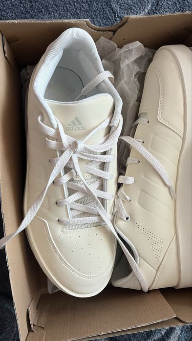 Adidas Mulllaly 43 1/3 unisex