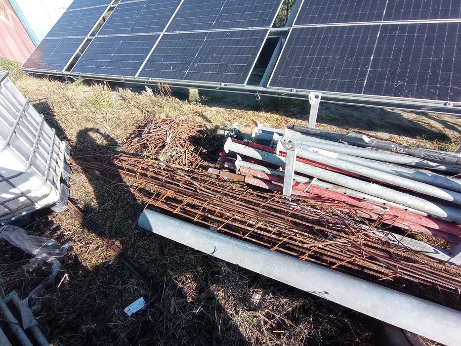 Materiały budowlane: deskowanie, dwuteowniki,szalunki,gres,nadproża