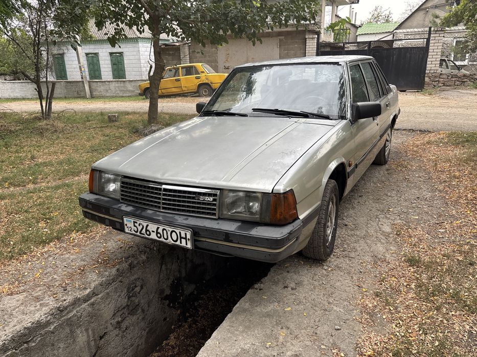 Продам мазду 929