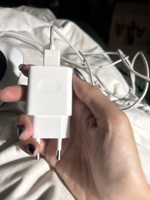 Зарядное безпроводное устройство Belkin Qi Wireless F8M747 блок Huawei