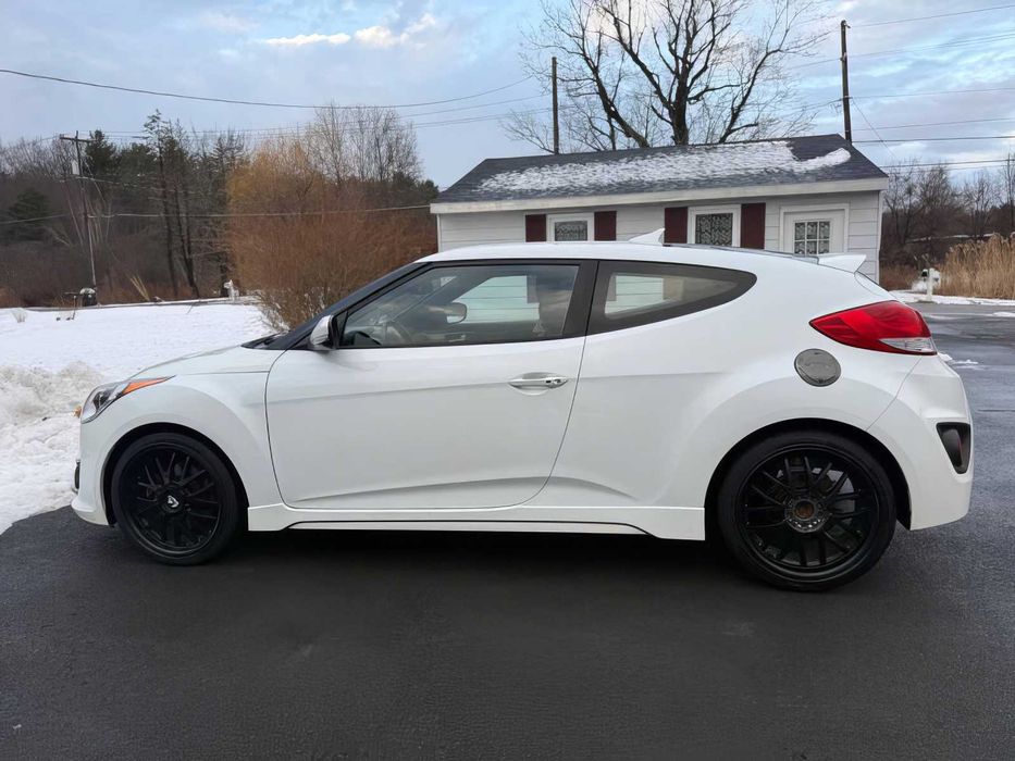Hyundai Veloster Turbo      2016
