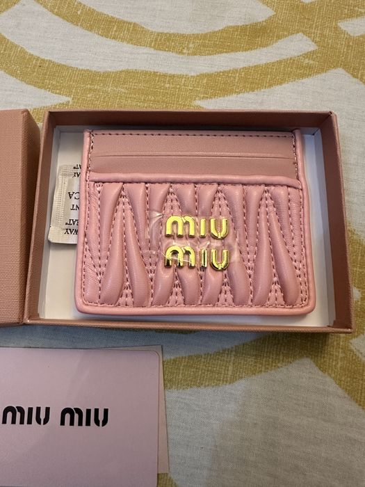 Porta cartoes miu miu