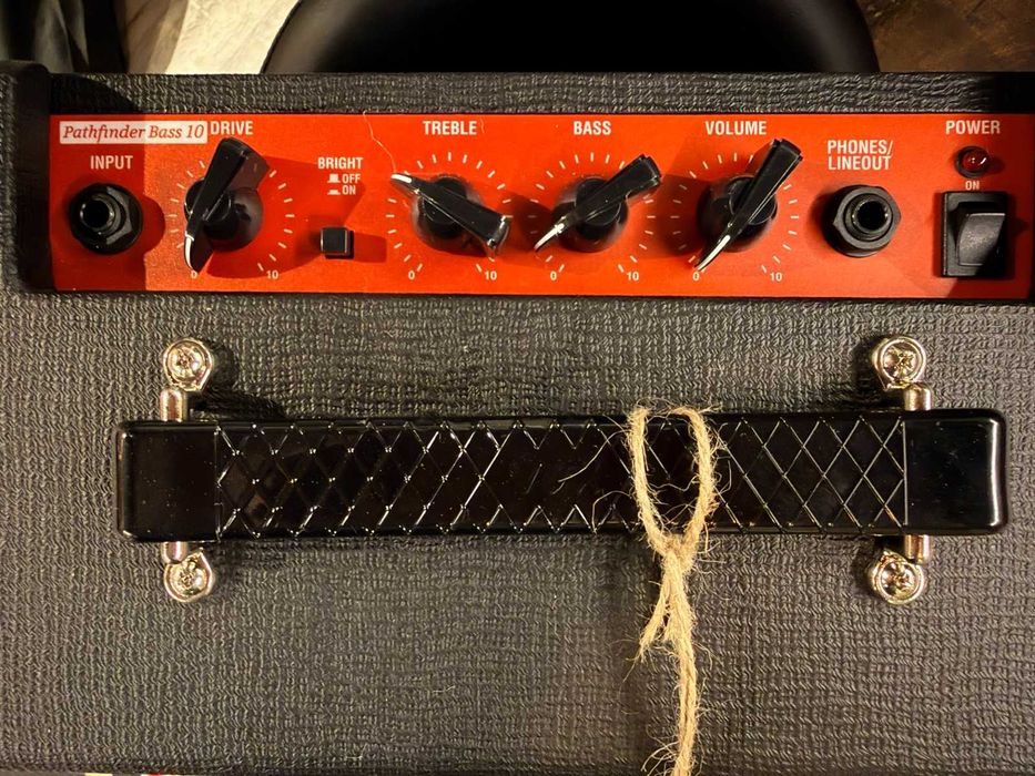 Amplificador de baixo Vox Pathfinder 10 - Novo