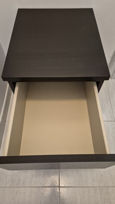 Mesas de Cabeceira Malm