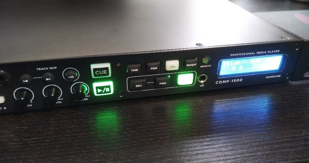 BAD!! Програвач CD/MP3/USB Gemini CDMP-1500