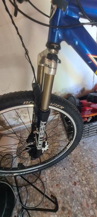 Bicicleta usada BH com escoria em carbono