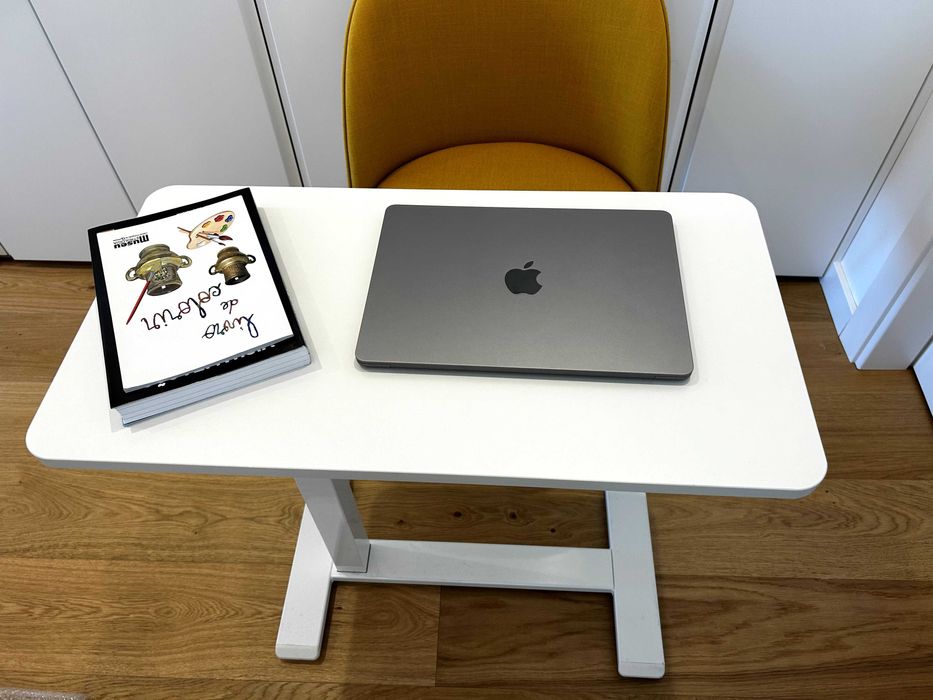 Mesa BOLLSIDAN IKEA como nova!