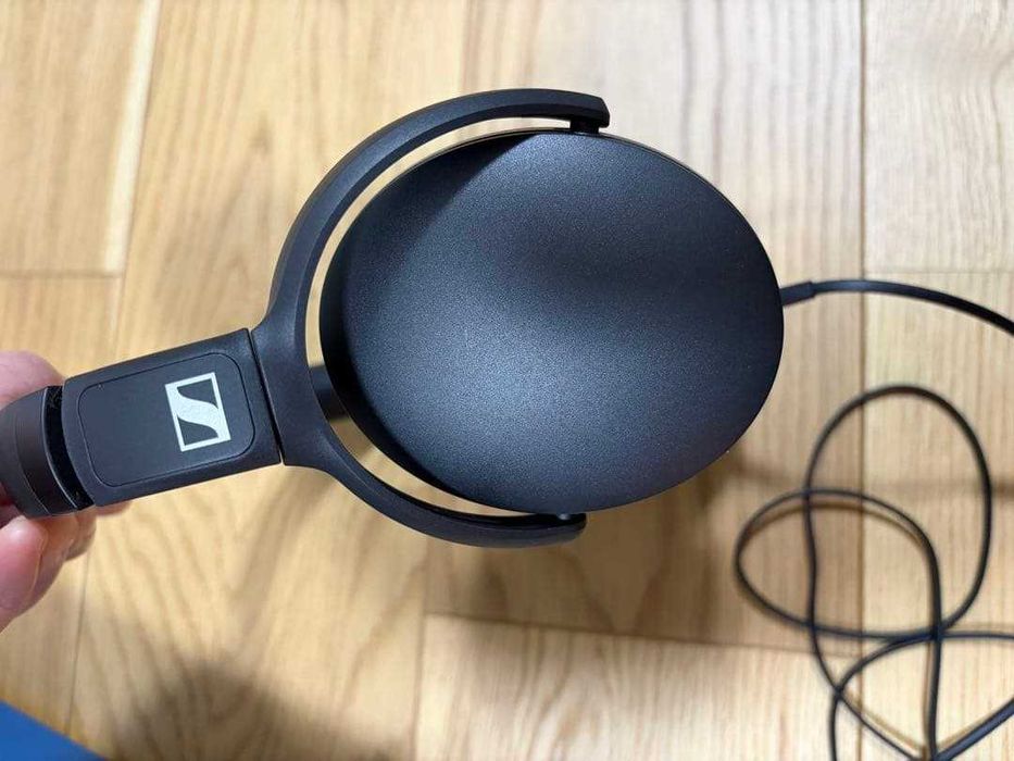 Słuchawki przewodowe Sennheiser HD 400S czarnym