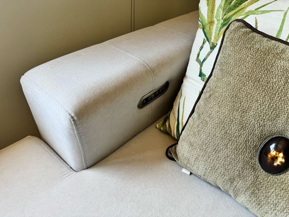 Sofá de luxo/premium com: 2 relax - 3 cabeceiras - 5 motores -EXLUSIVO