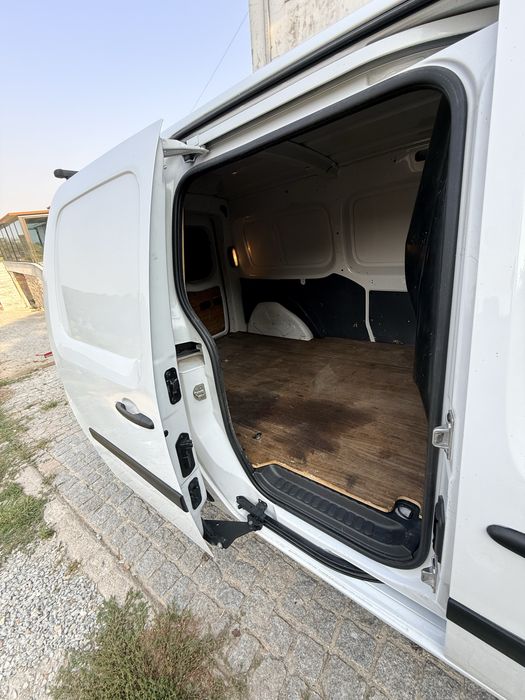 Renalt kangoo maxi