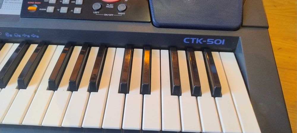 CASIO CTK-501 Keyboard