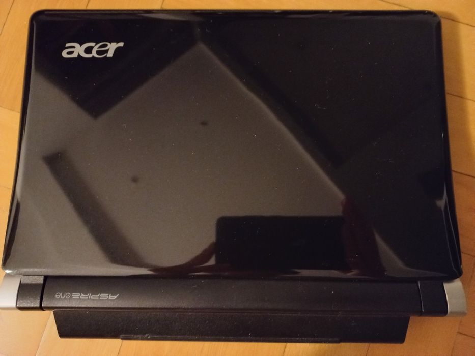 Notebook acer  z akcesoriami