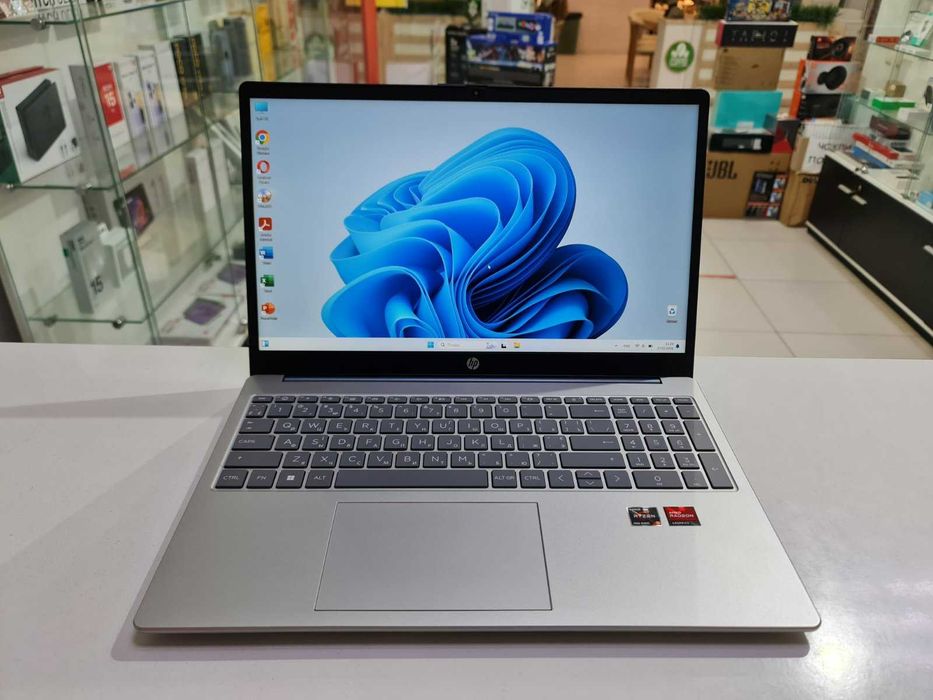 Офіційний HP 15-fc0028ua Ryzen 5 7520U 8/512GB