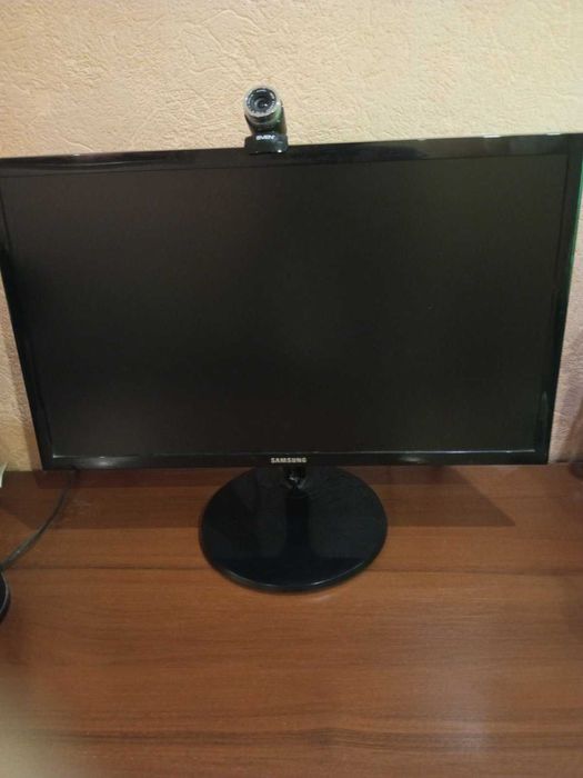 Продам монітор в гарному стані