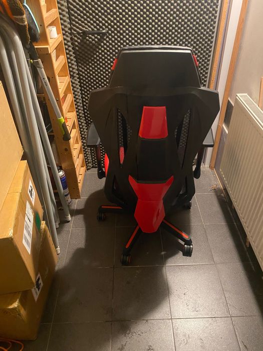 Fotel gamingowy jak nowy