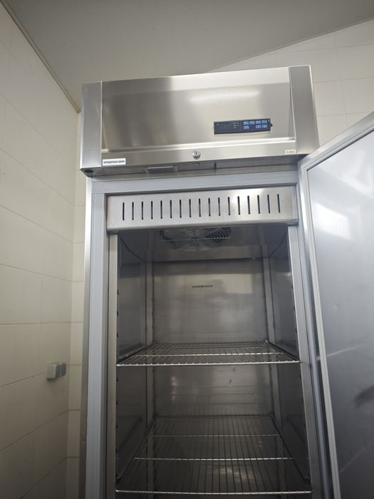 Холодильник професійний 700л Eurocool Німеччина