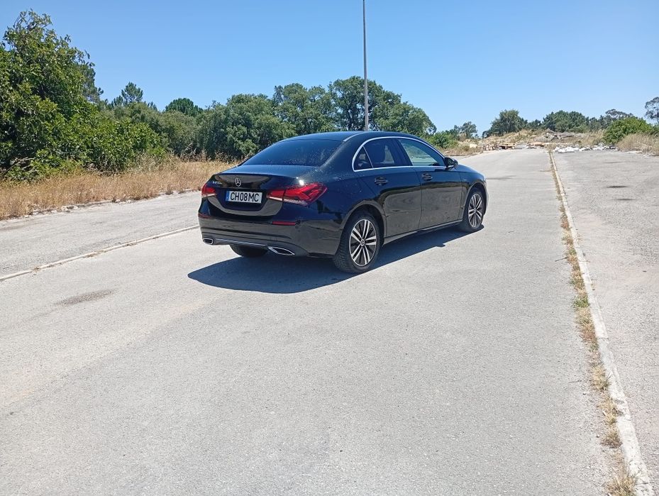 Mercedes A250e Limousine