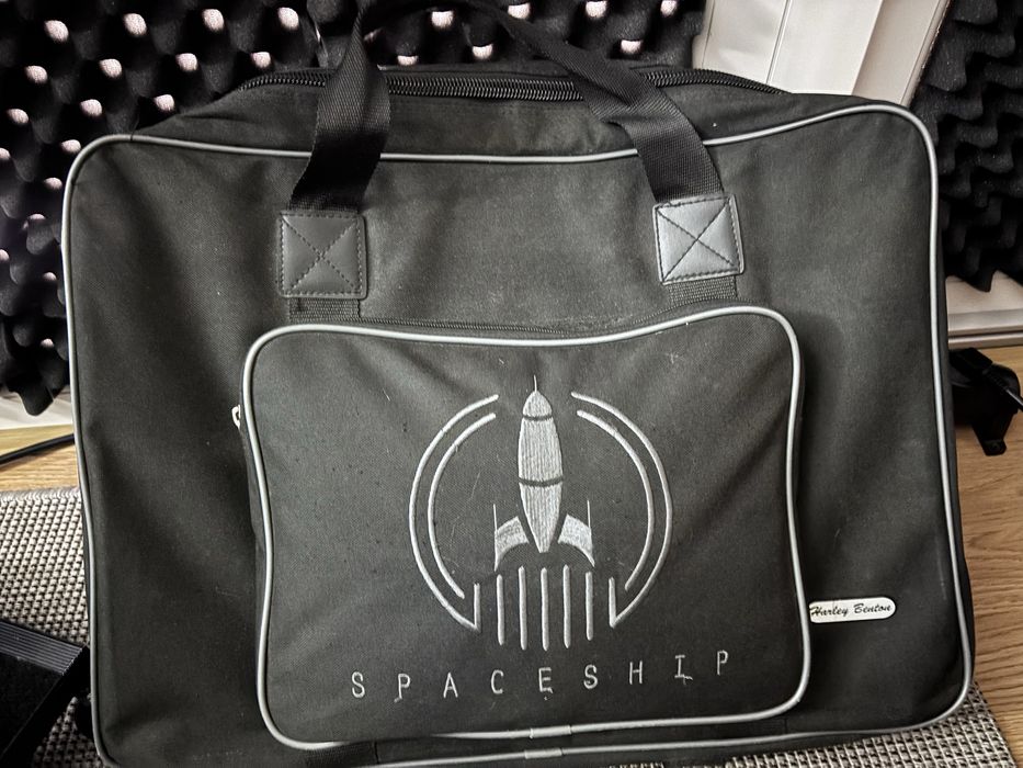 Pedalboard spaceship 50