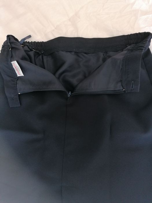 Saias Bragard preto e azul escuro