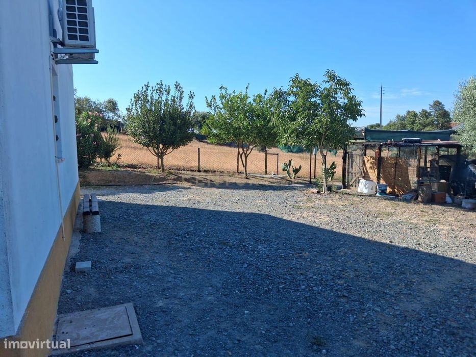 Quinta em Trigaches — 1 hectare em comunhão com a natureza