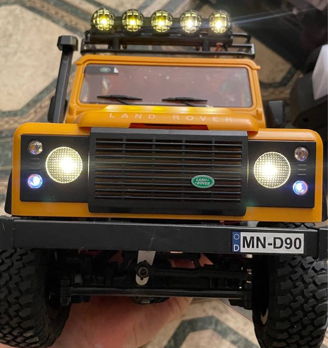 Радіокерована машинка MN-98 Land Rover Defender 1:12 | RC Car | 2 акумулятори