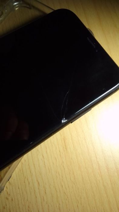 IPhone XR почти новый