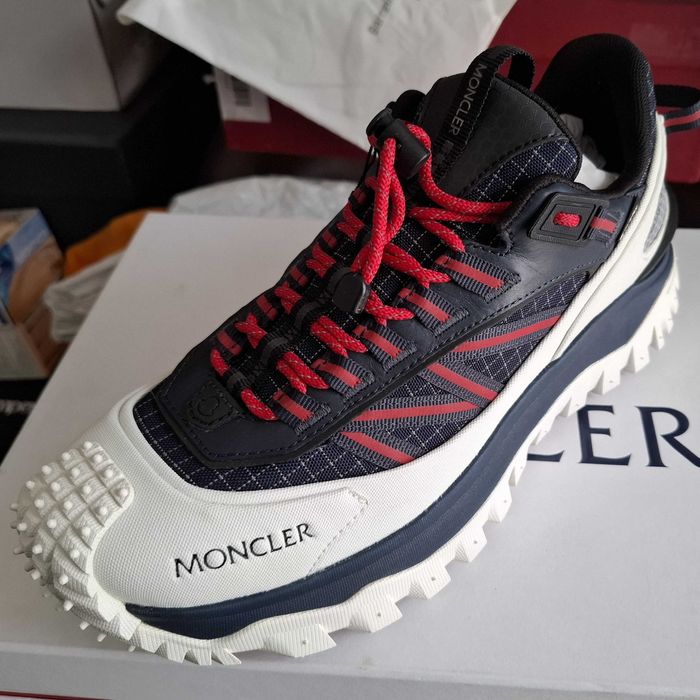 Sneakers novos branco/azul Moncler 40