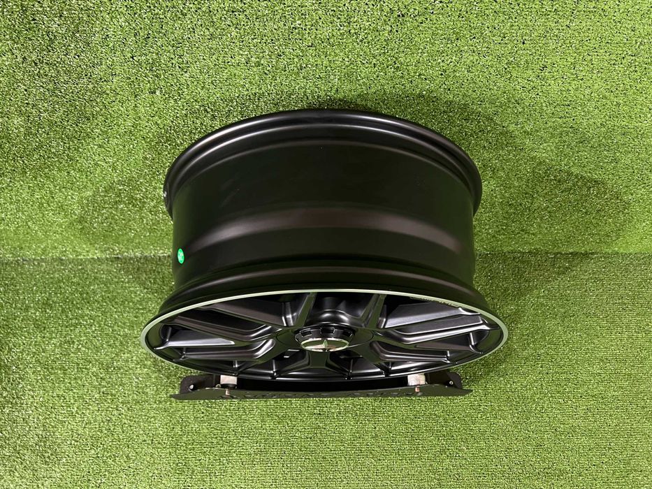 диски R22 ( одноширокі ) на Mercedes-Benz 5x112 66.6 DM07