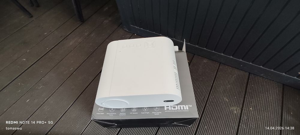Projektor +ekran 100 cali sprzedam