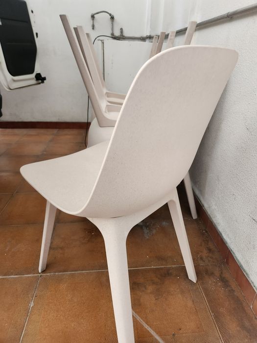 Cadeira Plastico Beje (tenho várias)