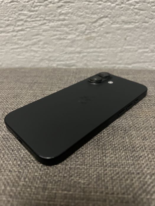 Iphone 16 256gb, 93% bateria, gwarancja