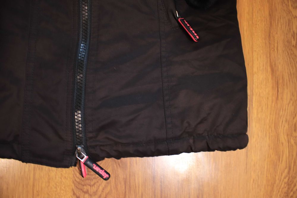 Kurtka Superdry r. M ciemny brąz z kapturem ocieplana damska