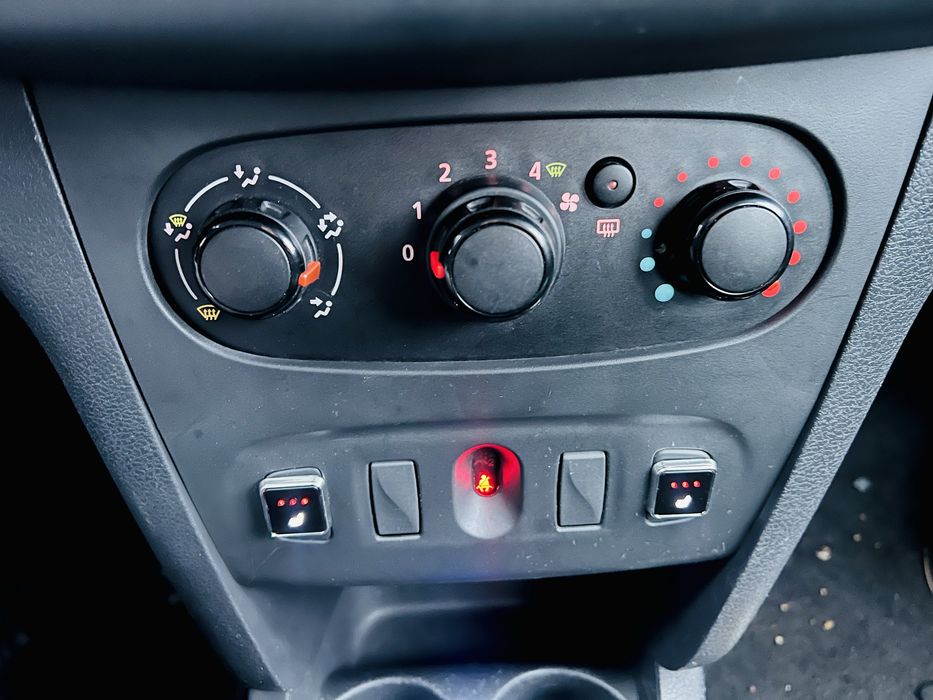 Dacia Logan MCV  MPI