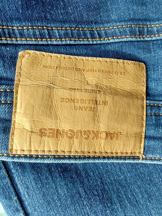 Spodnie damskie jeansowe  Nowe