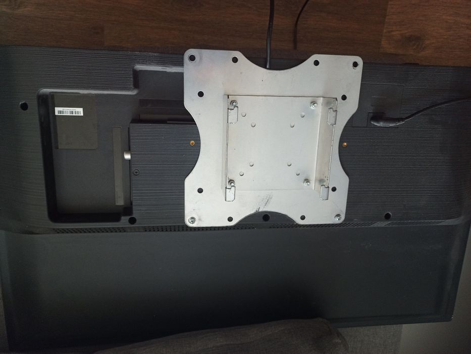 Продам телевізор kivi 32"